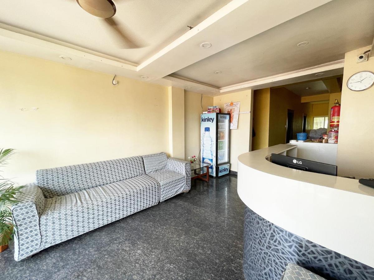 Hotel Golden Wave Puri Exterior foto